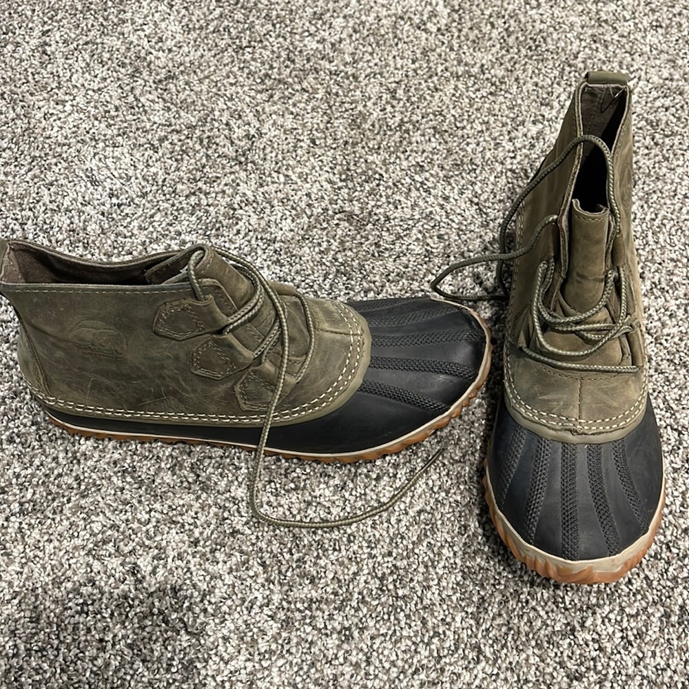 Sorel women’s size 8 rain boots